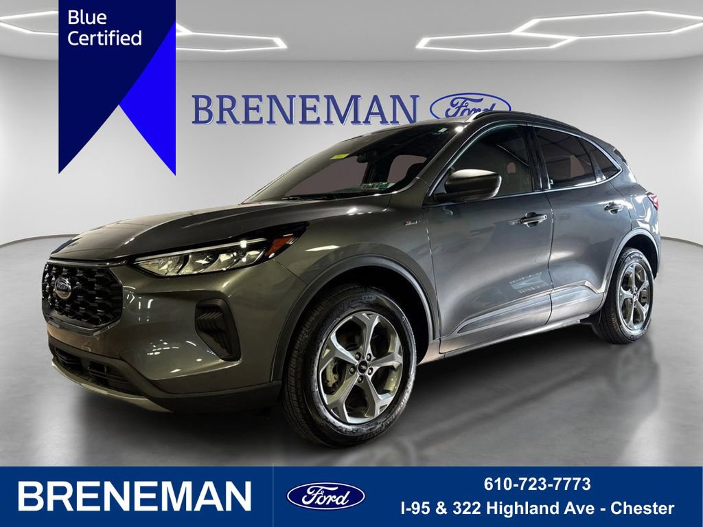 Certified 2025 Ford Escape ST-Line AWD/4WD image 1