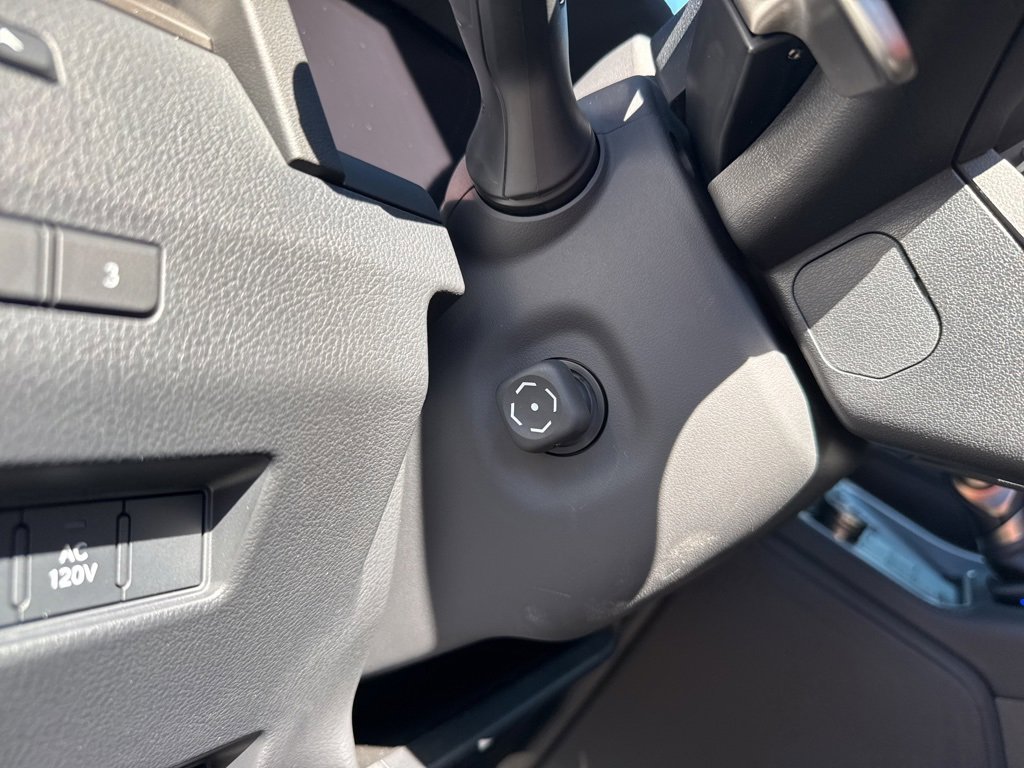 Used 2025 Lexus GX 550 image 19