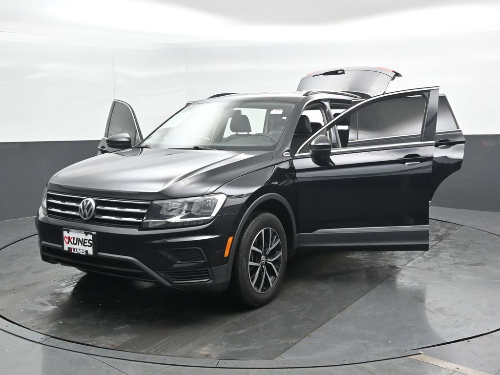 Used 2021 Volkswagen Tiguan SE AWD/4WD image 53