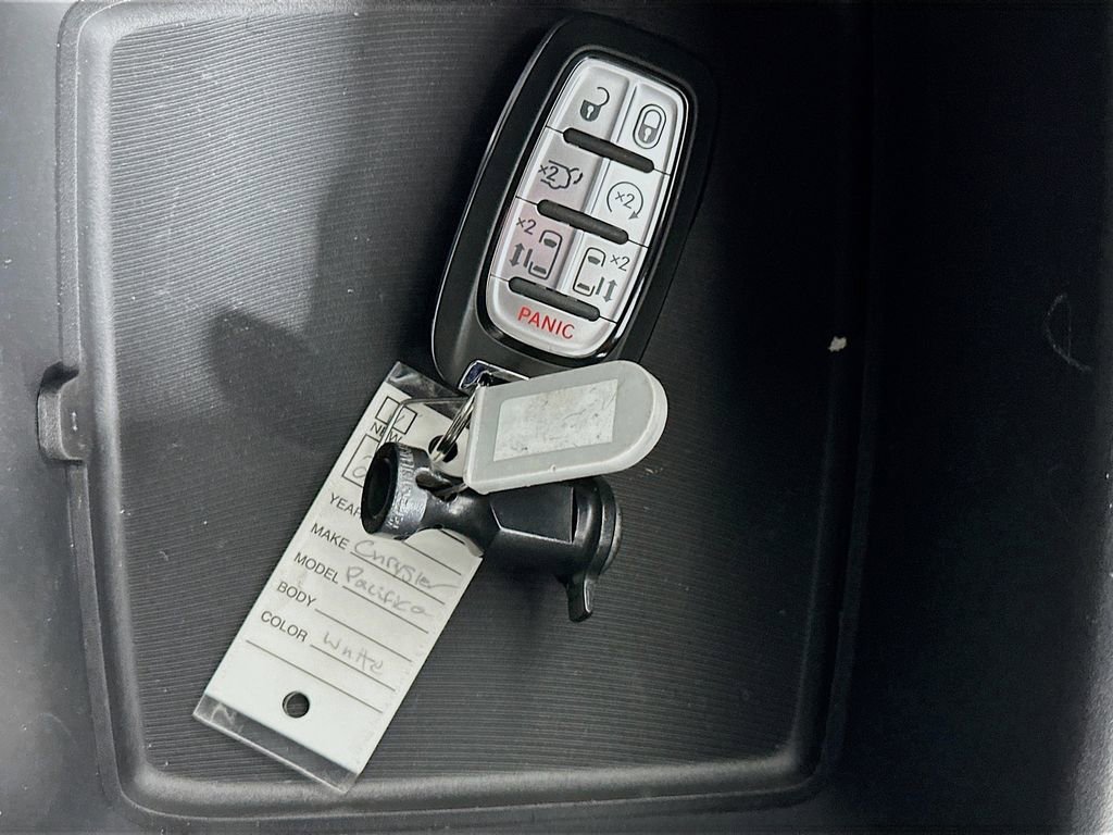 New 2026 Chrysler Pacifica Select image 20