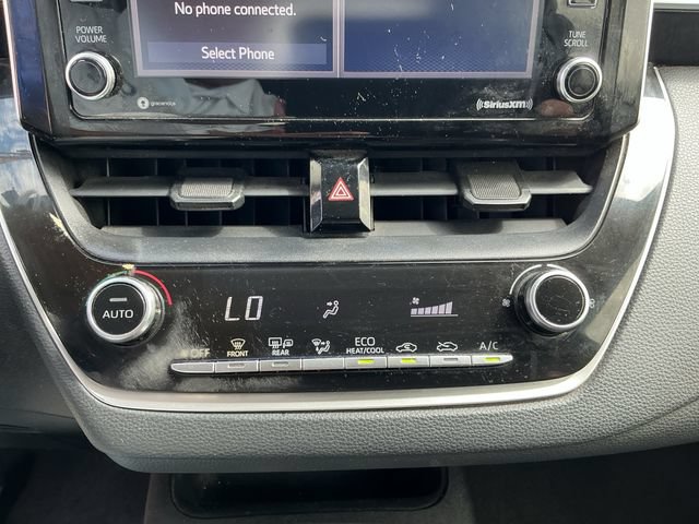 Used 2021 Toyota Corolla LE FWD image 16