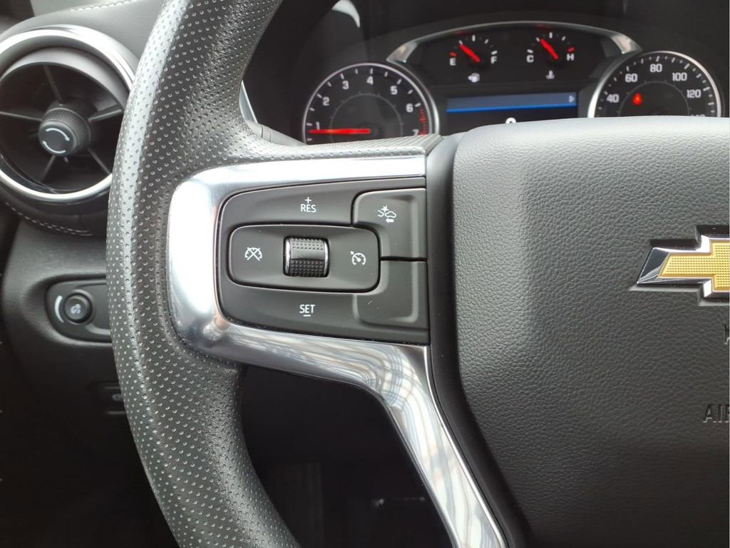 Certified 2024 Chevrolet Blazer LT w/ Convenience Package FWD image 11