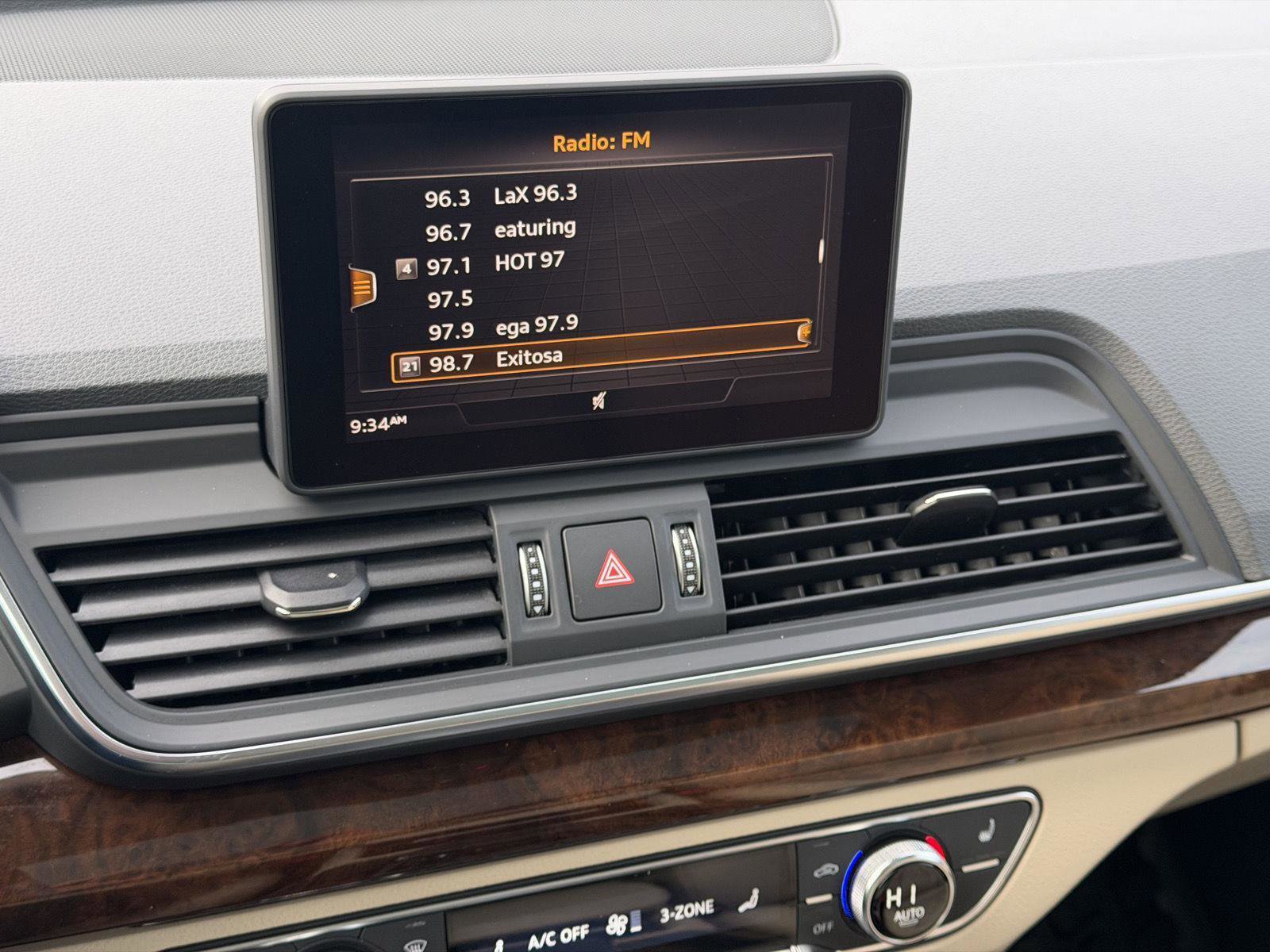 Used 2020 Audi Q5 2.0T Premium w/ Convenience Package image 22