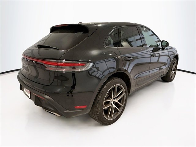 Used 2023 Porsche Macan image 7