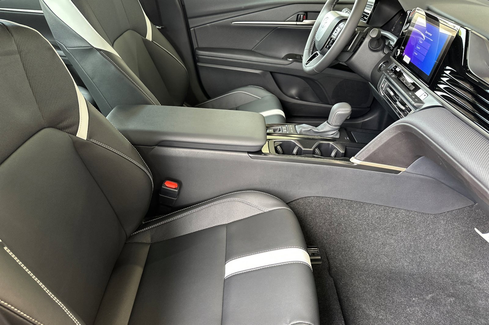 New 2026 Toyota Camry SE image 14