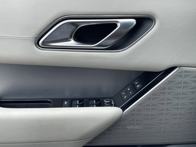 Used 2022 Land Rover Range Rover Velar R-Dynamic S image 21