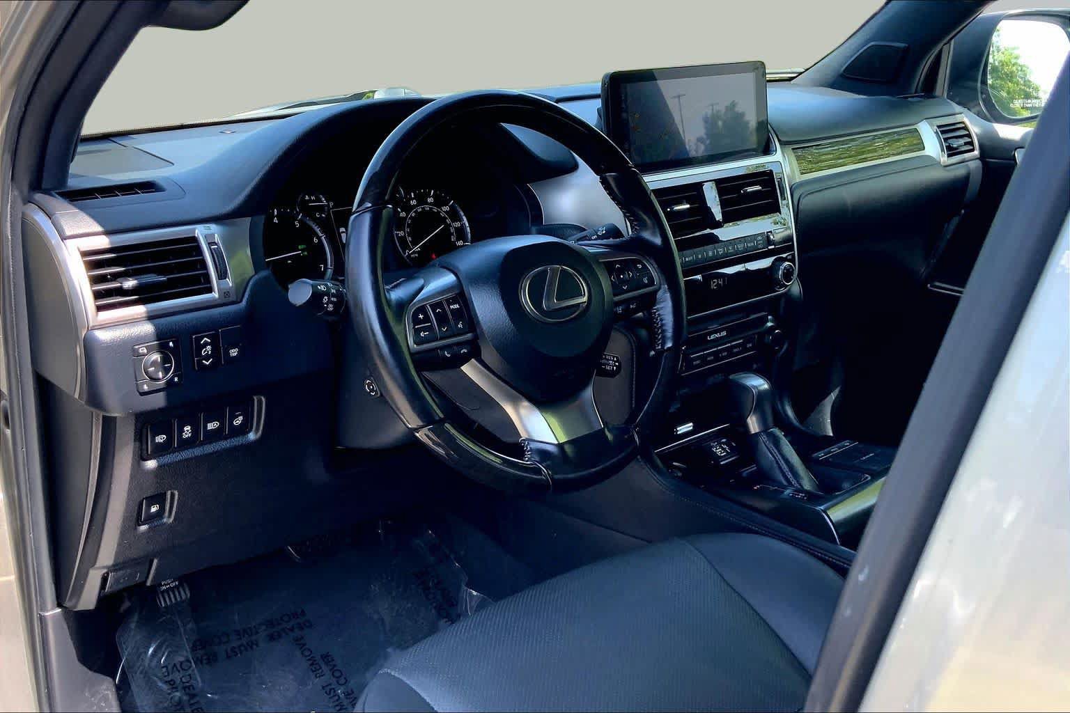 Used 2022 Lexus GX 460 Premium w/ Premium Plus Package AWD/4WD image 18
