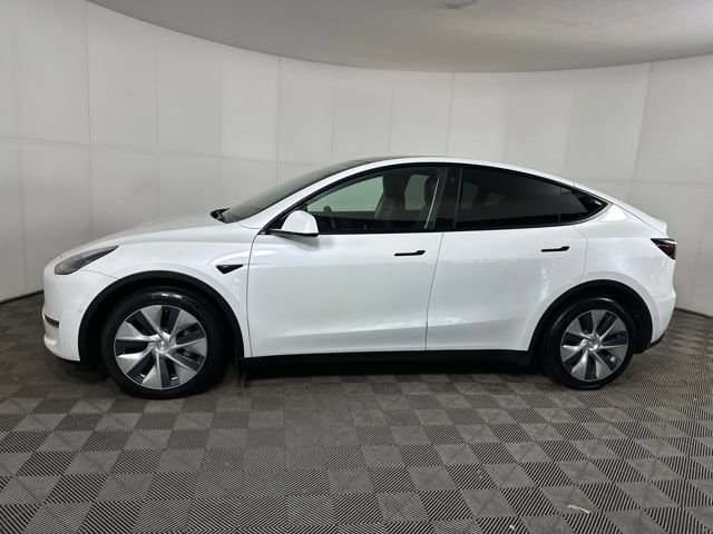 Used 2021 Tesla Model Y Long Range image 6