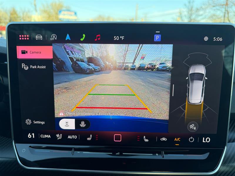 Used 2025 Volkswagen Golf R Black Edition image 22