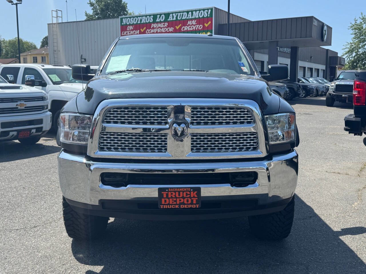Used 2018 RAM 2500 SLT image 2