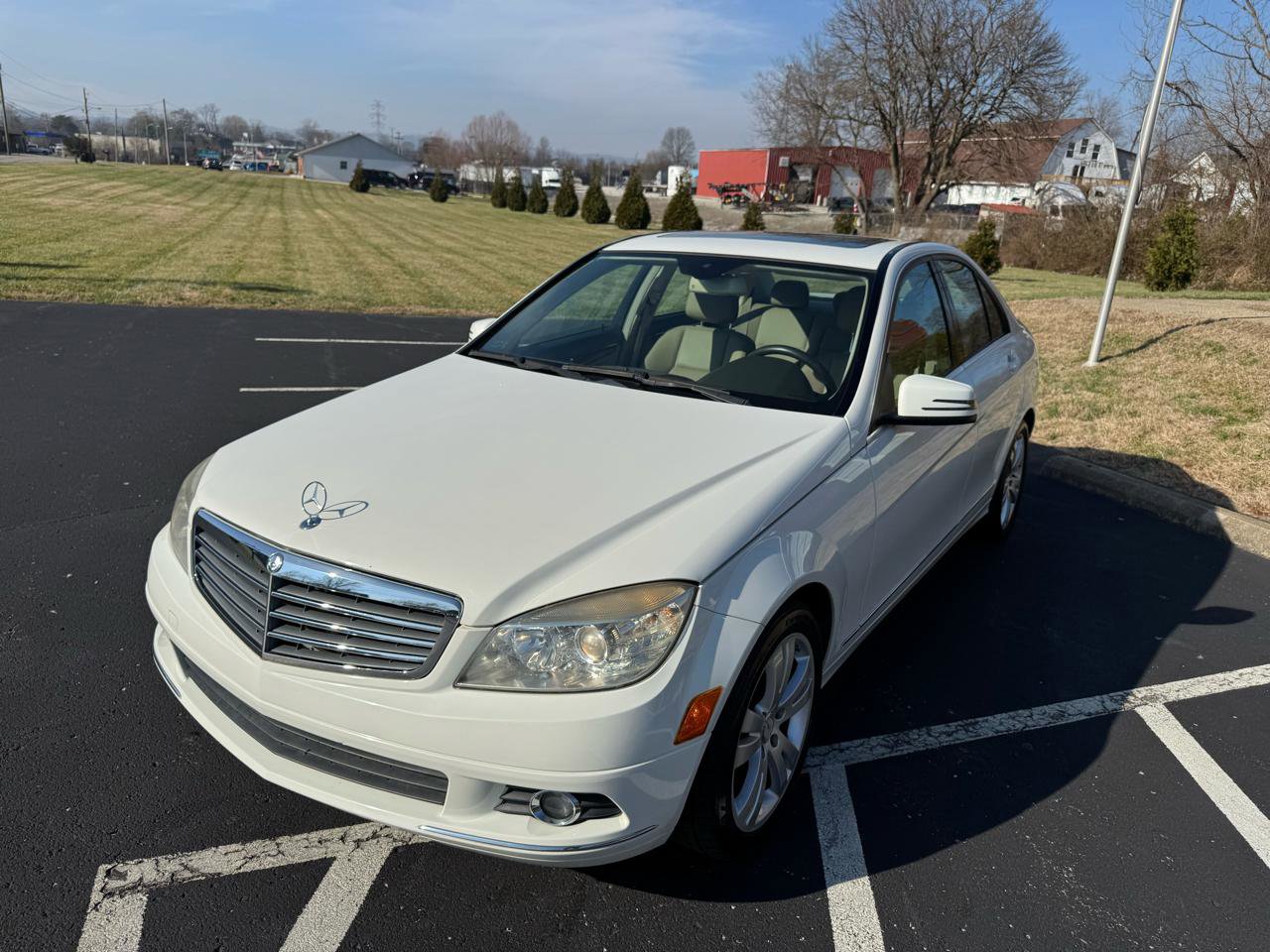 Used 2010 Mercedes-Benz C 300 Sedan image 2