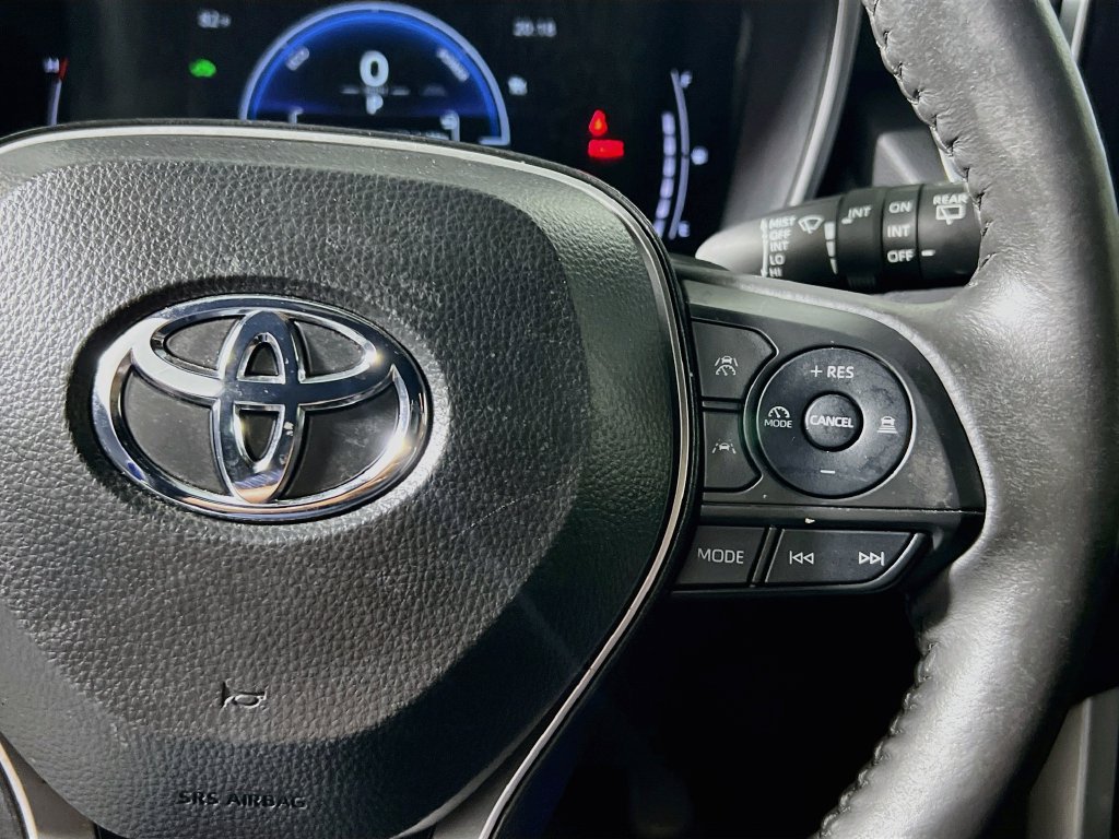 Used 2024 Toyota Corolla Cross AWD Hybrid w/ Convenience Package image 17