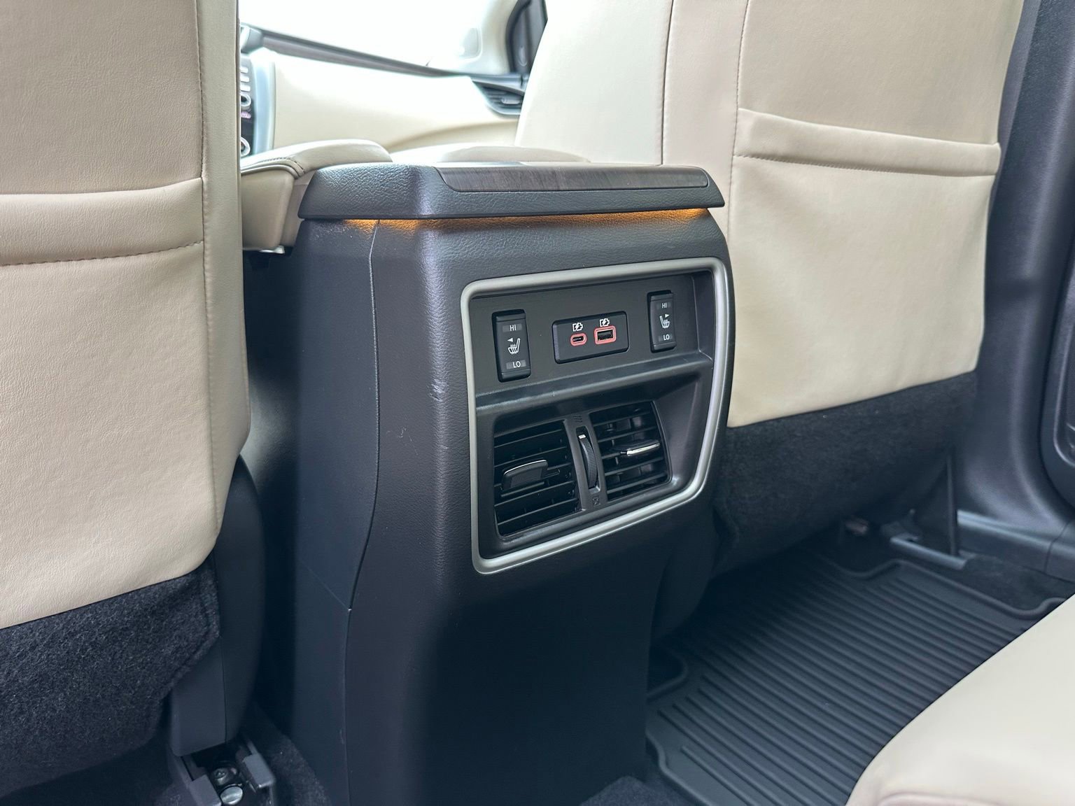 Used 2020 Nissan Murano Platinum FWD image 17