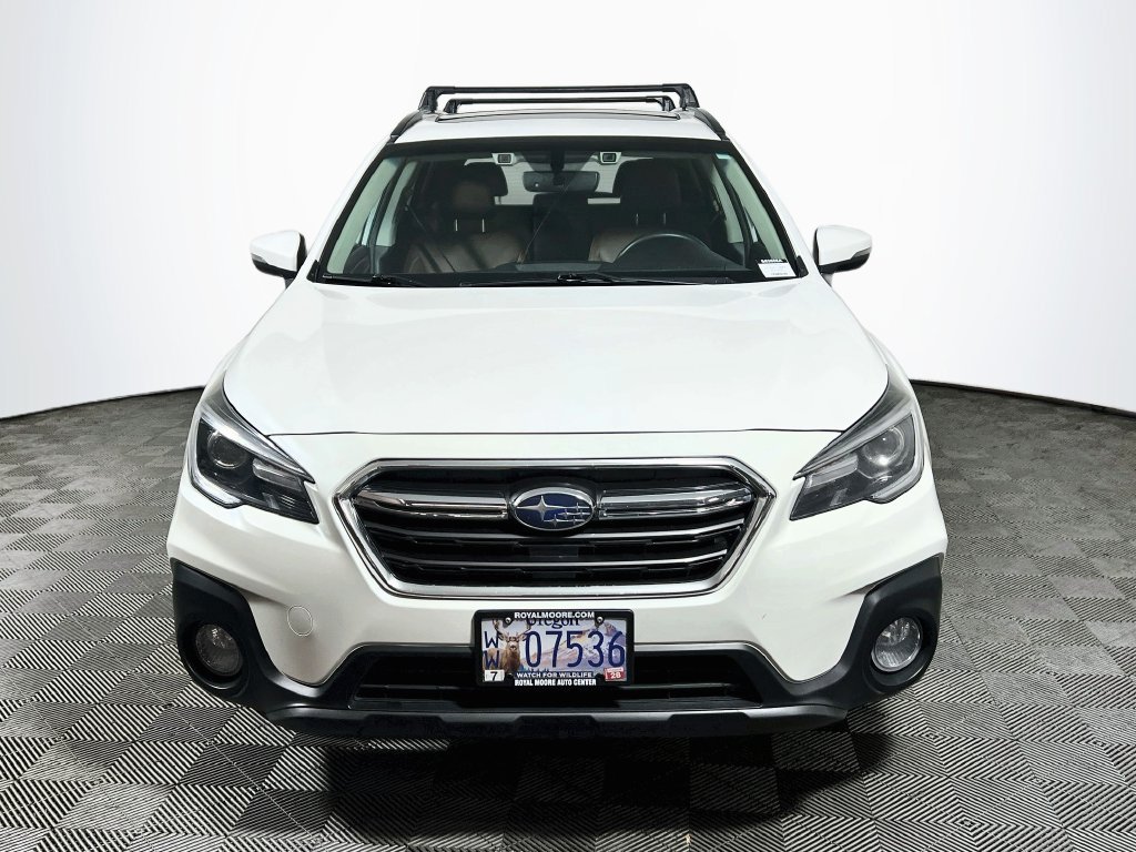 Used 2019 Subaru Outback 2.5i Touring AWD/4WD image 2