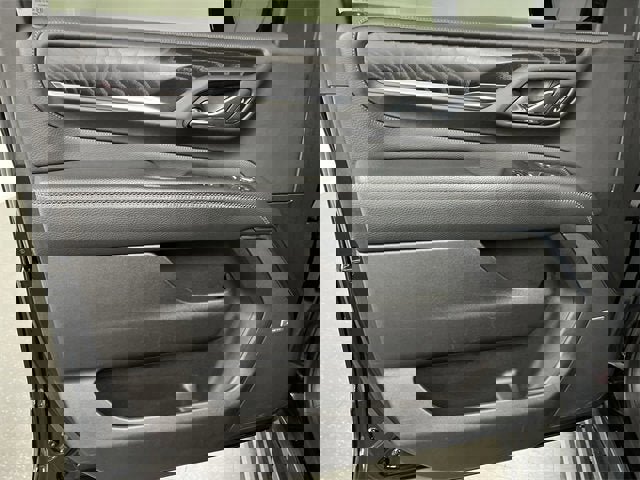 Certified 2021 GMC Yukon Denali w/ Denali Premium Package image 23