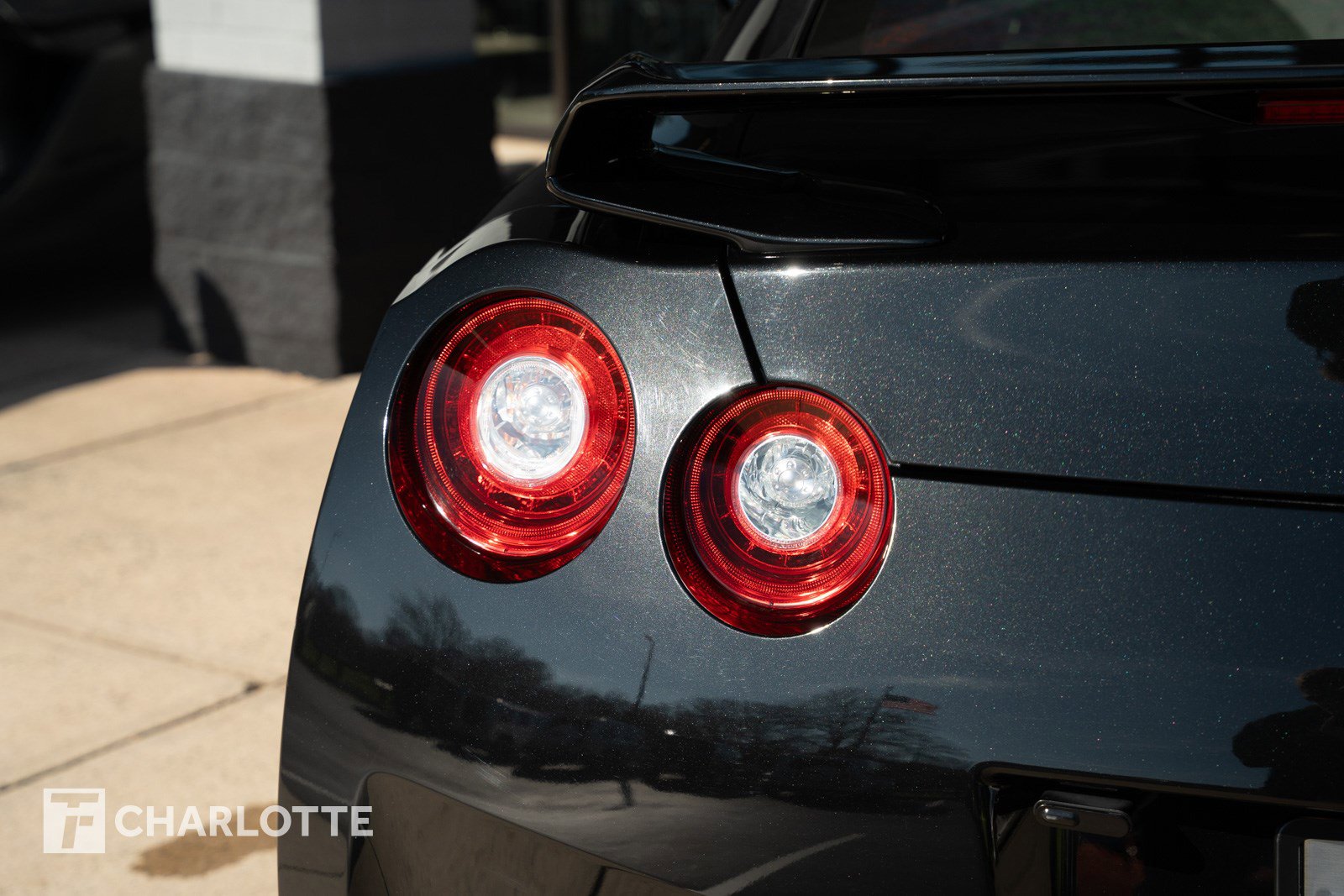 Used 2015 Nissan GT-R Premium image 14