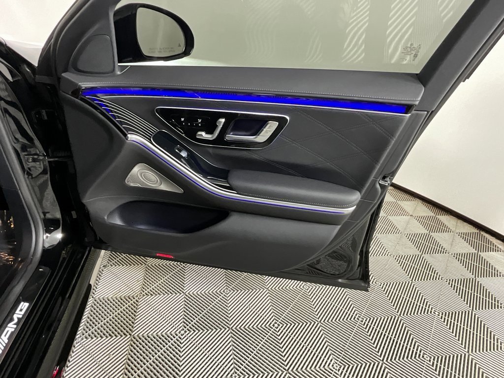 Used 2025 Mercedes-Benz S 63 AMG S image 22