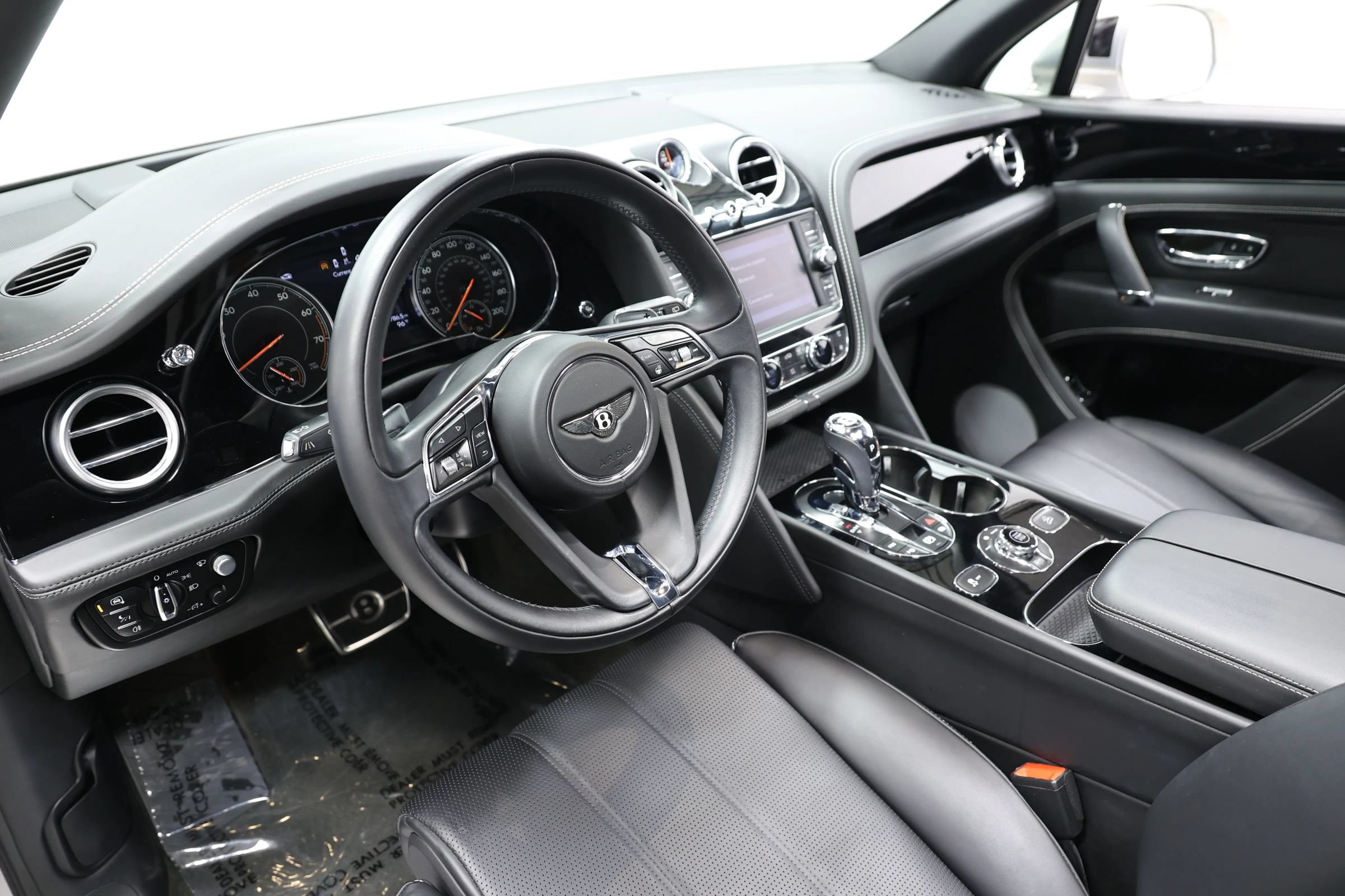 Used 2018 Bentley Bentayga Onyx Edition AWD/4WD image 2