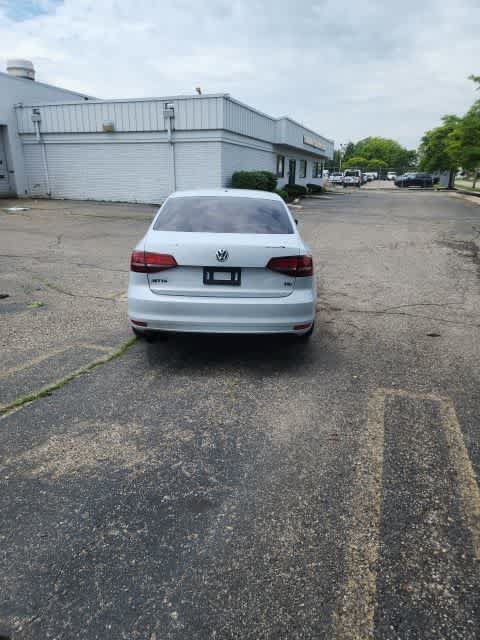 Used 2017 Volkswagen Jetta S w/ Jetta S Cold Weather Package FWD image 17