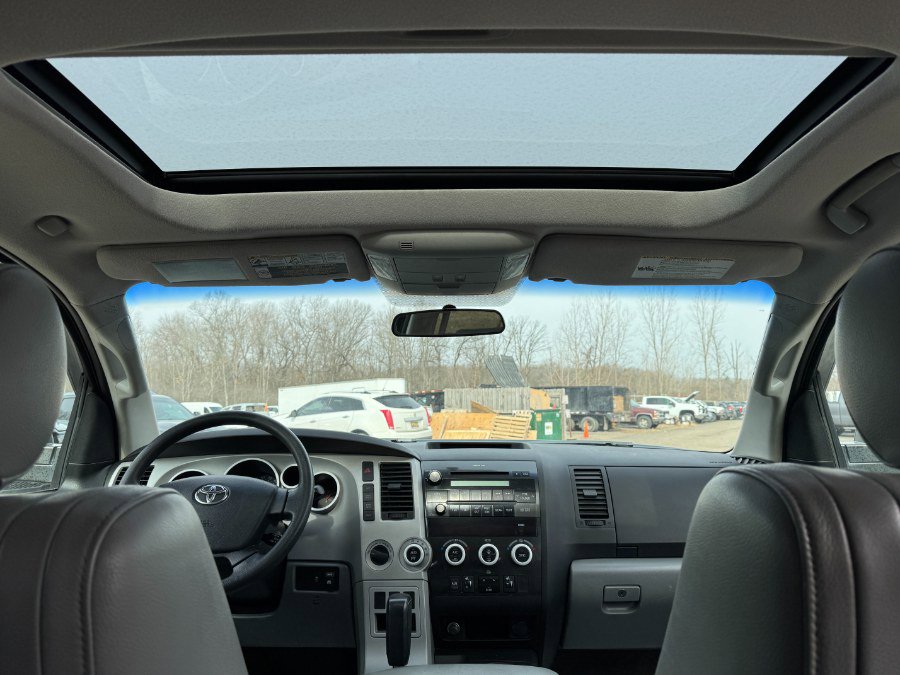 Used 2008 Toyota Sequoia SR5 image 23