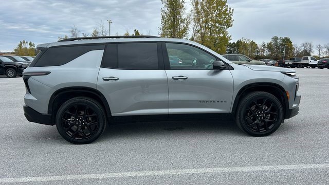 Certified 2024 Chevrolet Traverse RS w/ LPO, Floor Liner Package image 2