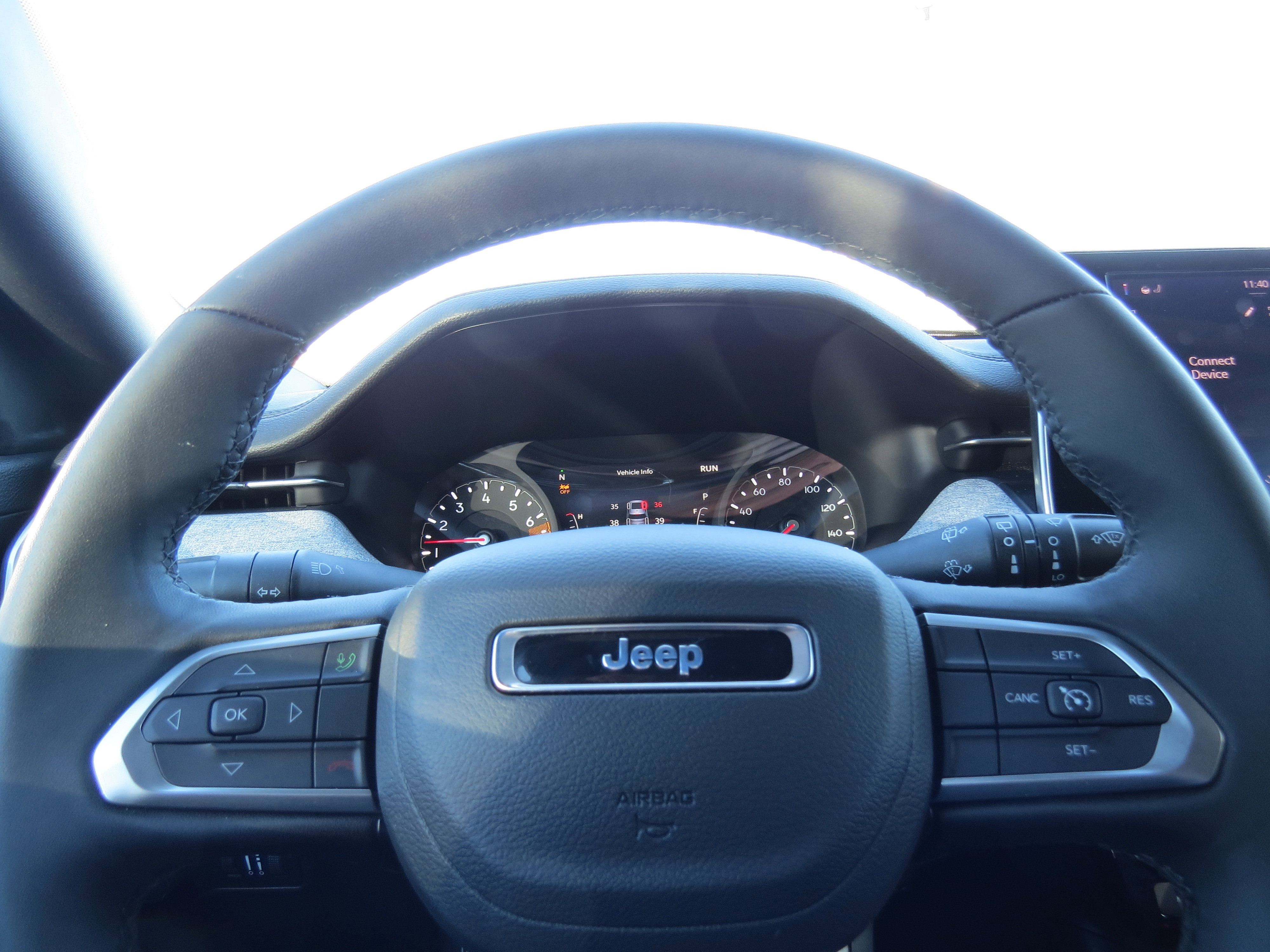 Used 2025 Jeep Compass Latitude image 22