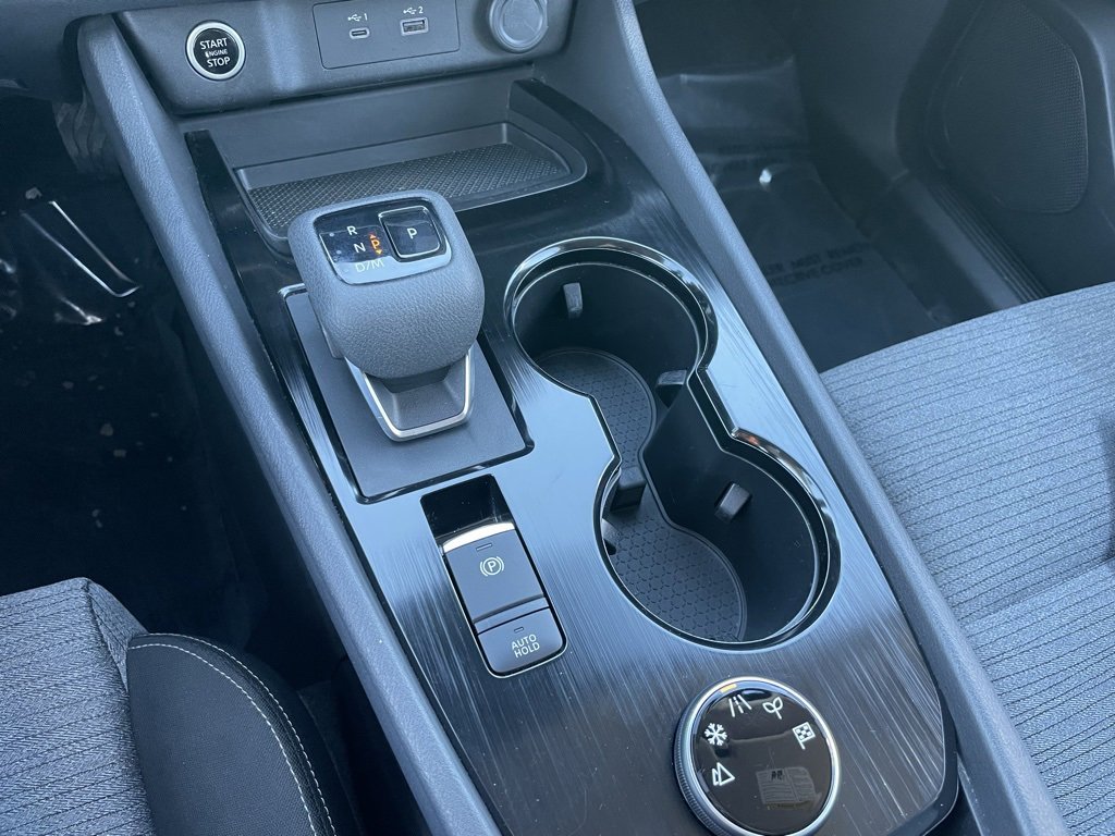 Used 2023 Nissan Rogue SV image 14