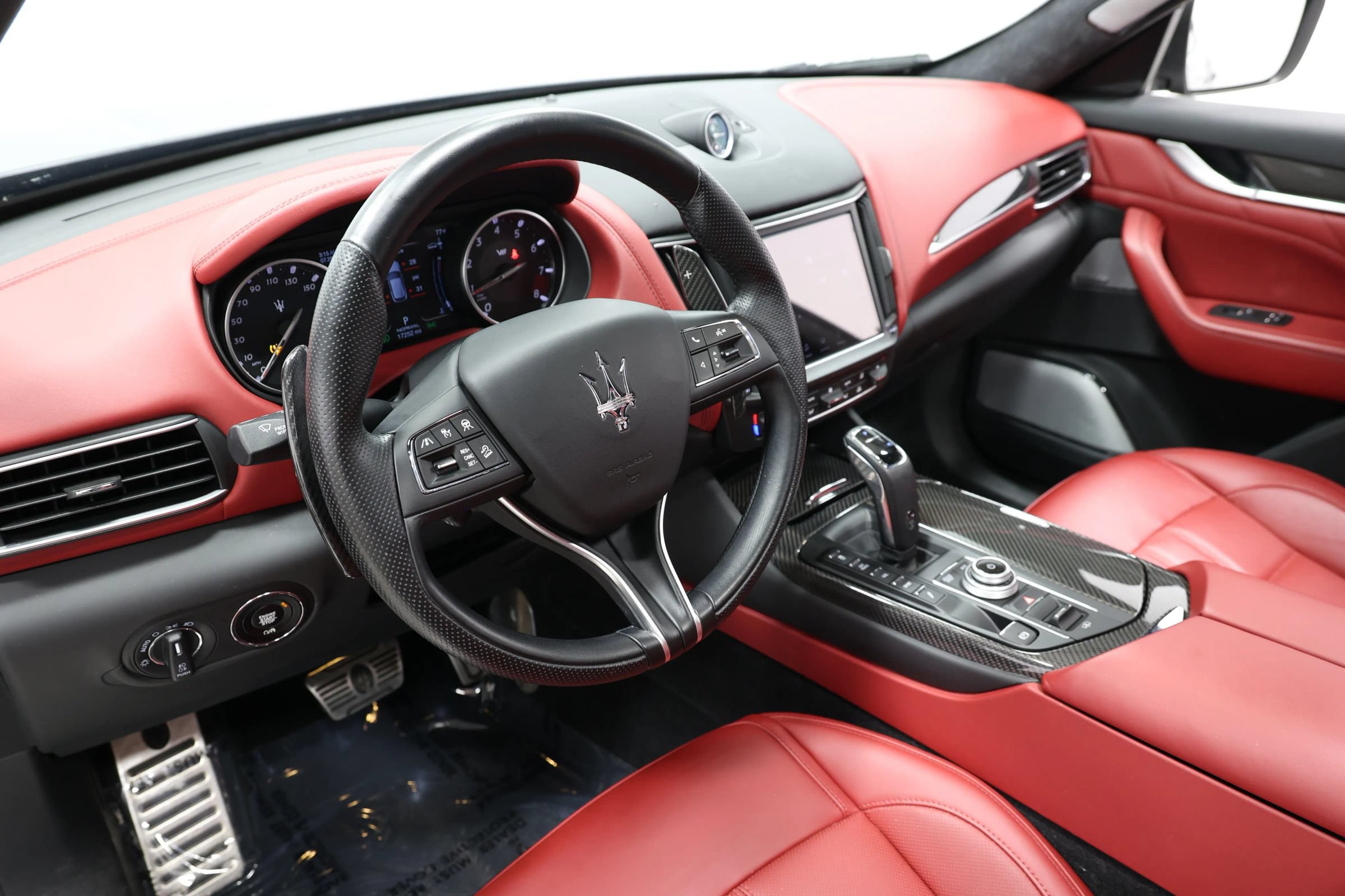 Used 2021 Maserati Levante GTS AWD/4WD image 19