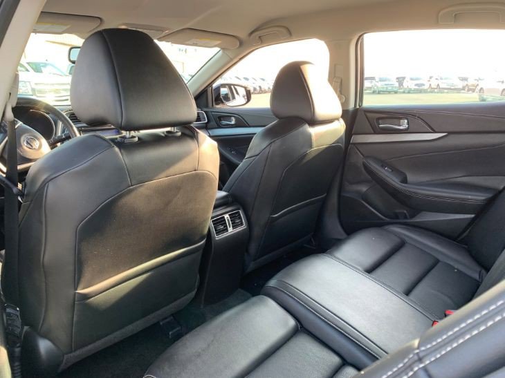 Used 2018 Nissan Maxima 3.5 SV image 9