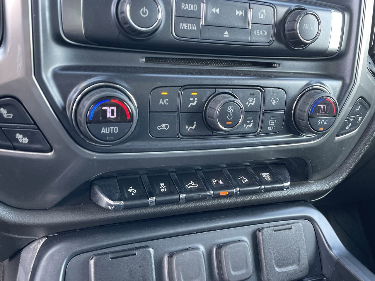 Used 2018 Chevrolet Silverado 2500 LTZ w/ Duramax Plus Package image 23