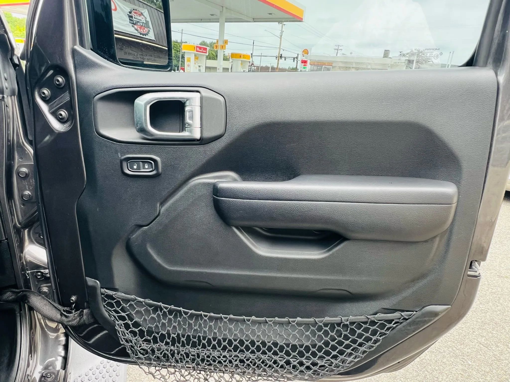 Used 2018 Jeep Wrangler Unlimited Sport S image 7