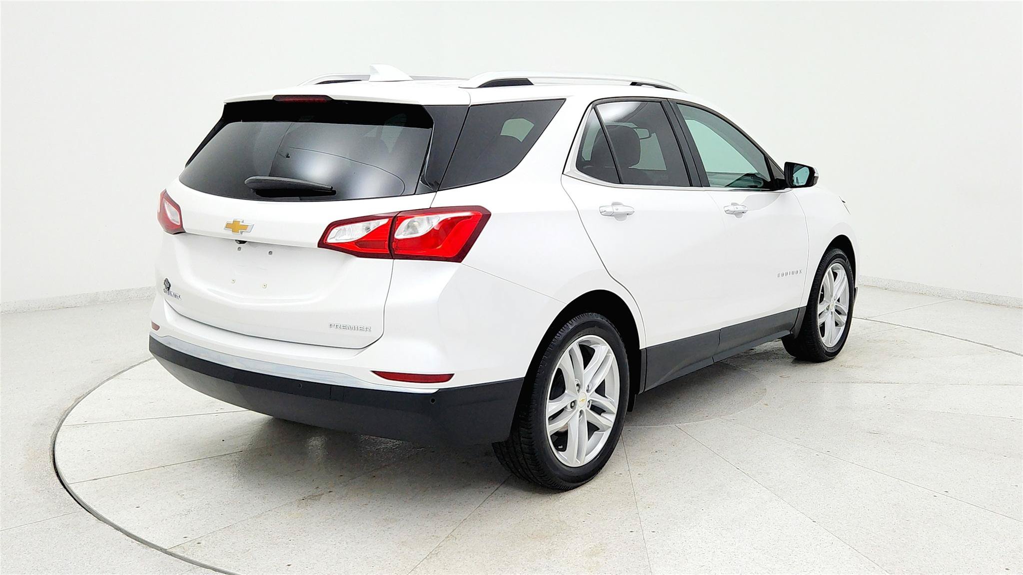Used 2019 Chevrolet Equinox Premier FWD image 5
