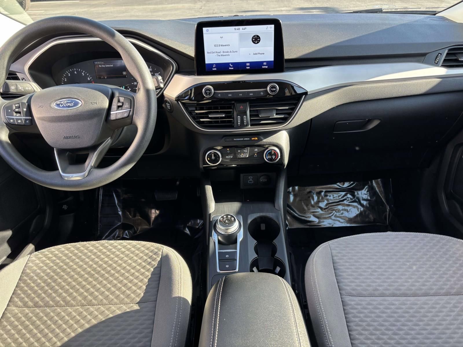 Certified 2022 Ford Escape SE image 31