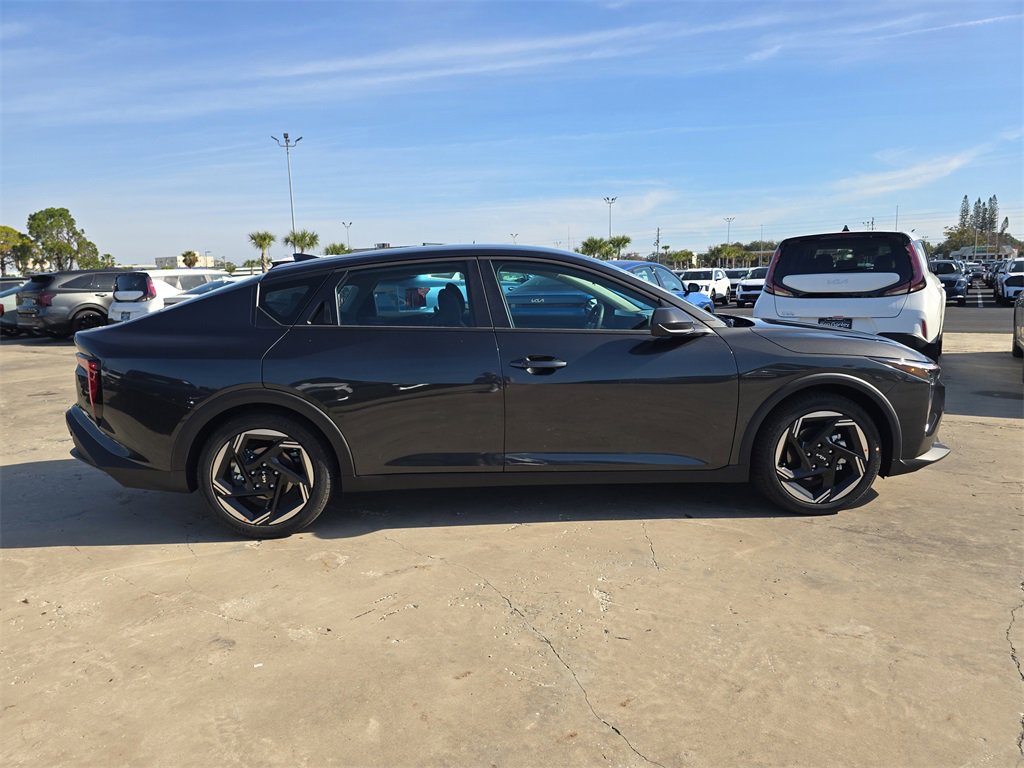 New 2025 Kia K4 EX image 9
