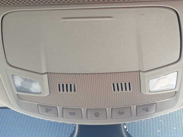 Certified 2024 Ford Edge SE w/ Black Appearance Package image 30