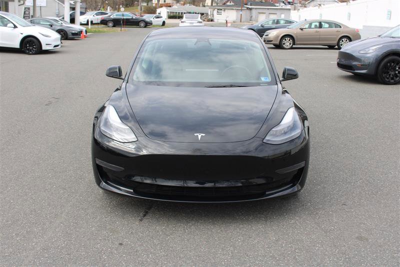 Used 2023 Tesla Model 3 Standard Range image 2