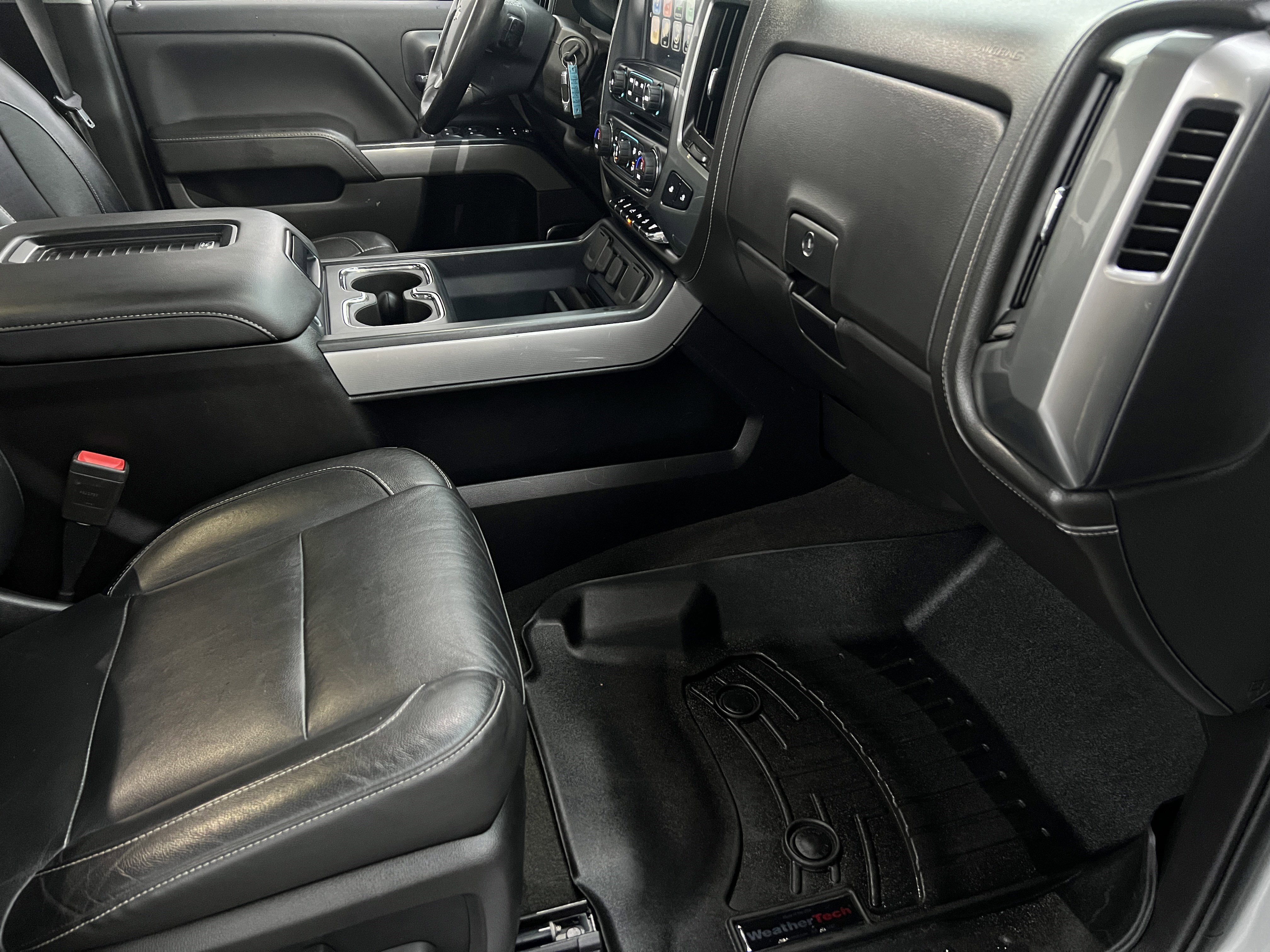 Used 2018 Chevrolet Silverado 3500 LTZ image 24