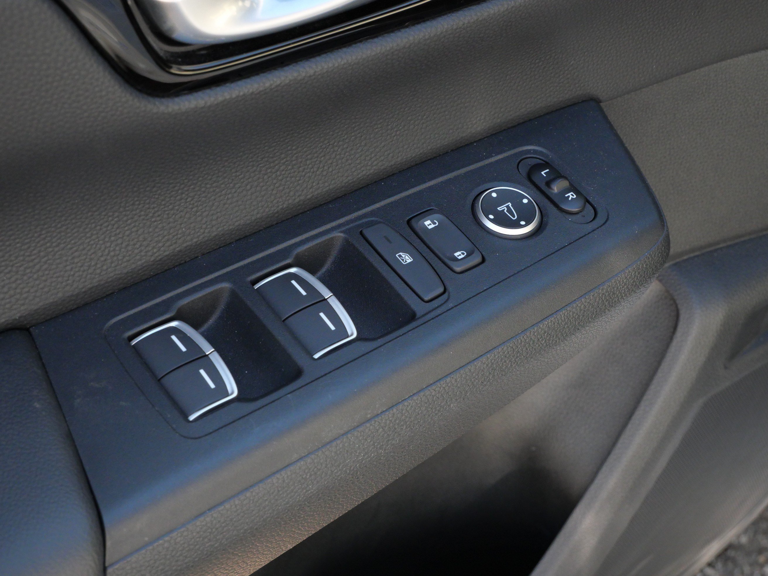 Used 2023 Honda CR-V Sport Touring image 19