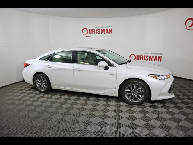 Used 2020 Toyota Avalon XLE w/ Moonroof Package FWD image 32