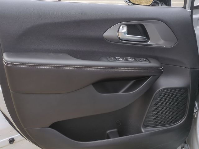 New 2026 Chrysler Voyager LX FWD image 30