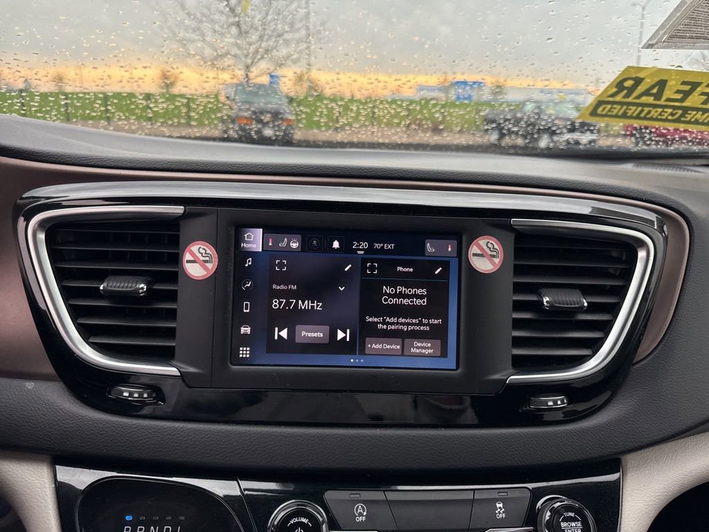 Used 2024 Chrysler Voyager LX image 20