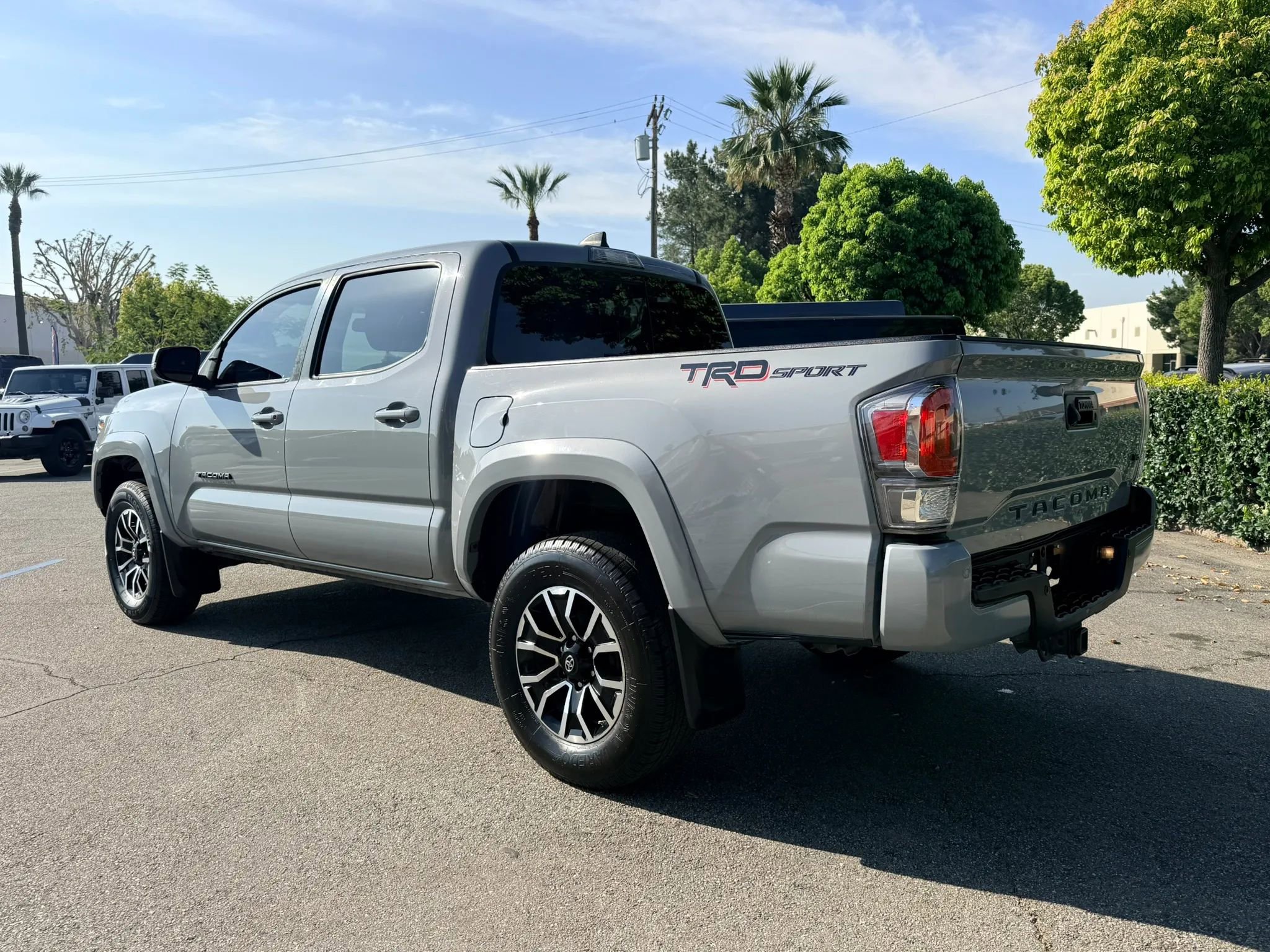 Used 2021 Toyota Tacoma TRD Sport w/ Technology Package image 8