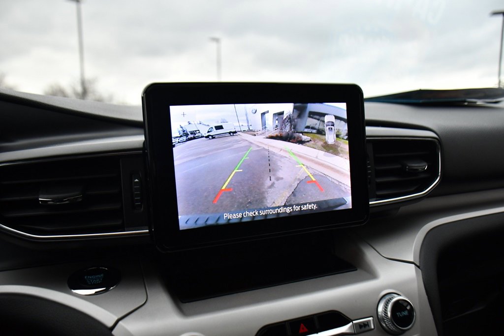 Used 2023 Ford Explorer XLT w/ Equipment Group 202A image 29