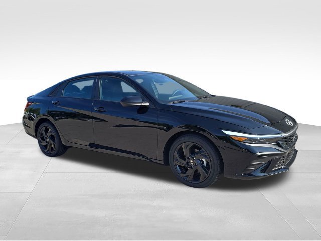 New 2026 Hyundai Elantra SEL Sport FWD image 7