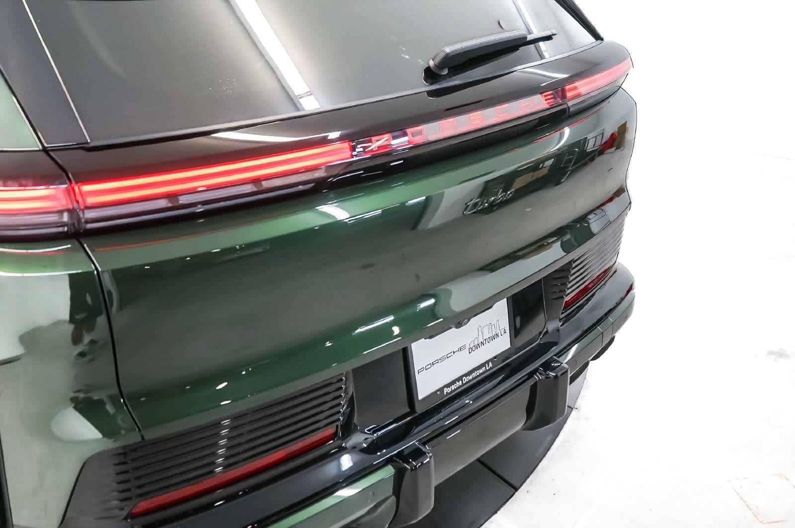 New 2026 Porsche Cayenne Turbo Electric AWD/4WD image 12