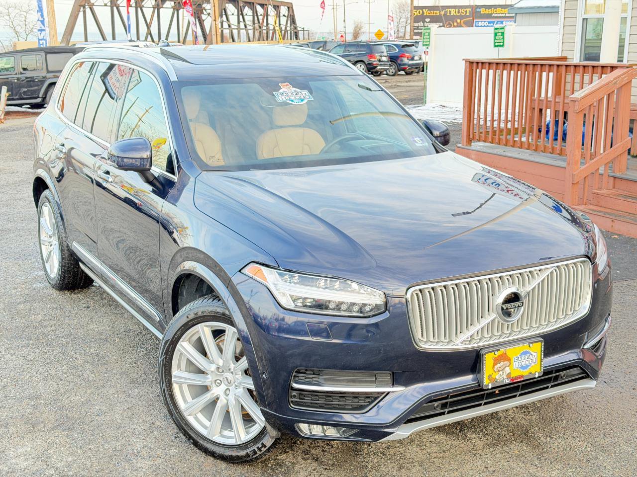 Used 2017 Volvo XC90 T6 Inscription AWD/4WD image 2
