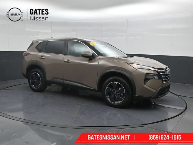 Used 2025 Nissan Rogue SV AWD/4WD image 4