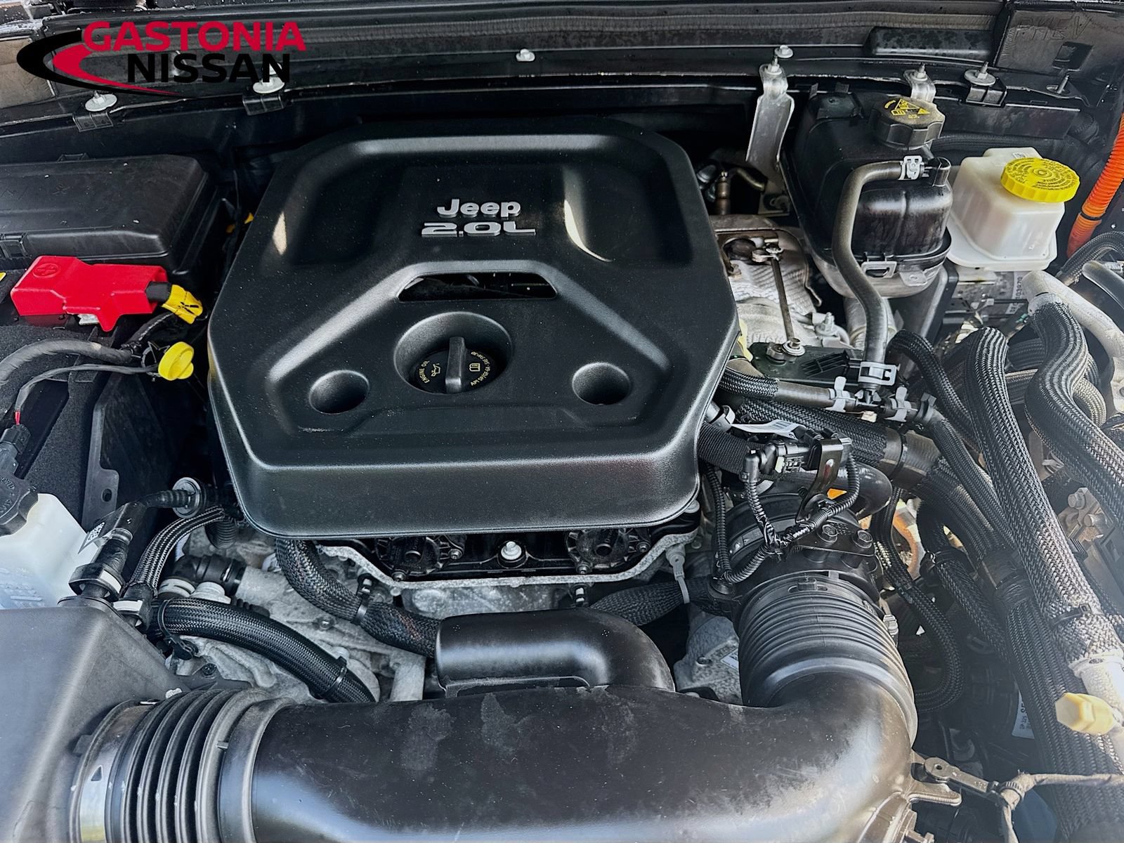 Used 2022 Jeep Wrangler Unlimited Sahara w/ Cold Weather Group AWD/4WD image 40