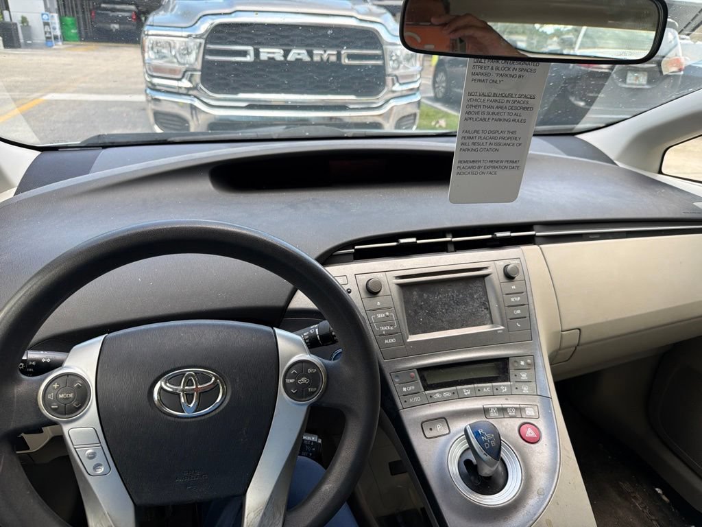 Used 2014 Toyota Prius Two FWD image 4