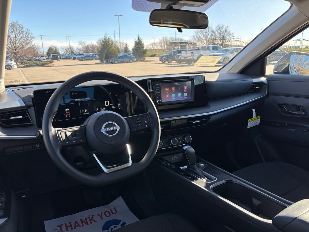 Used 2025 Nissan Kicks S image 10